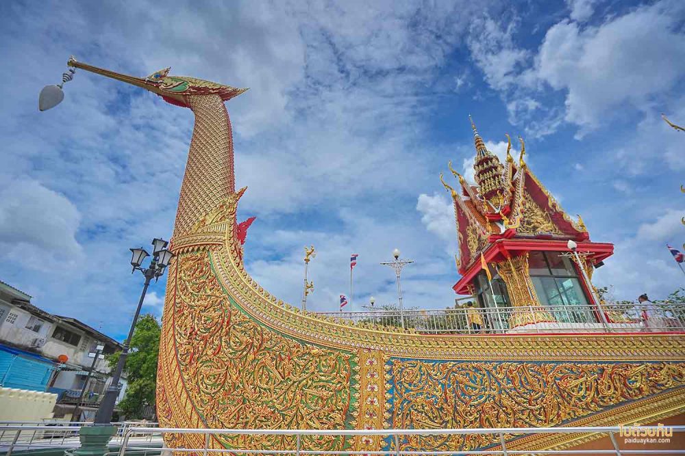 พระอุโบสถ์เรือสุพรรณหงส์